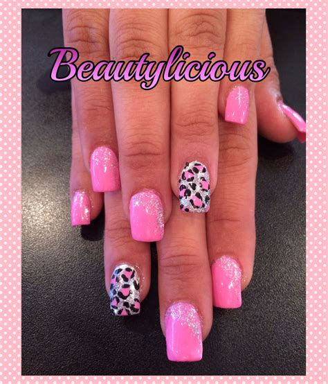 pink leopard print acrylic nails.